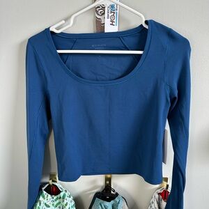 Athleta Women's Teal Long Sleeve Transcend Top